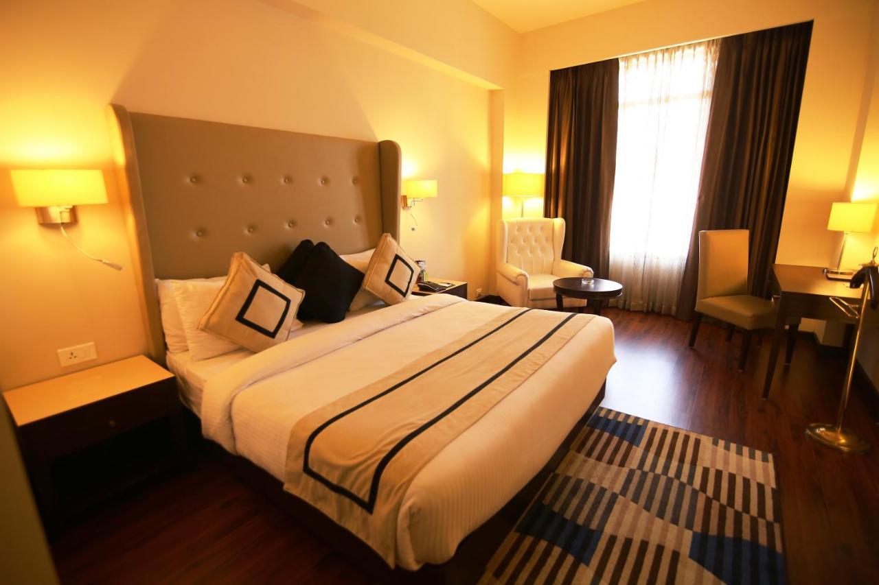 Hotel President Džalandhar Exteriér fotografie